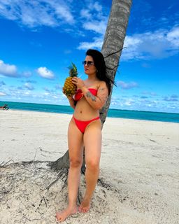 Sunaika Bruna feet photo 1