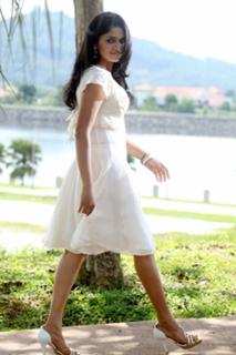 Sunaina feet photo 9