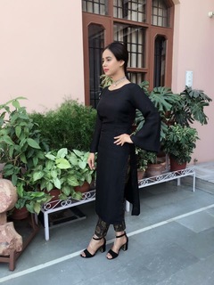 Sunanda Sharma feet photo thumbnail