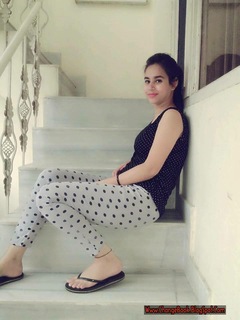 Sunanda Sharma feet photo thumbnail
