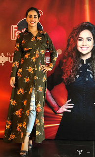 Sunanda Sharma feet photo thumbnail