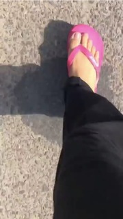 Sunanda Sharma feet photo thumbnail