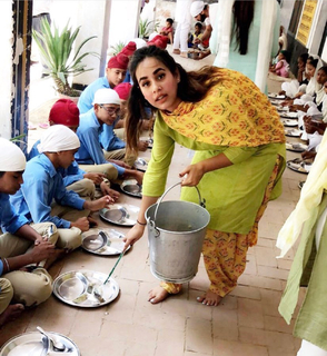 Sunanda Sharma feet photo thumbnail