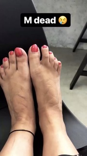 Sunanda Sharma feet photo thumbnail