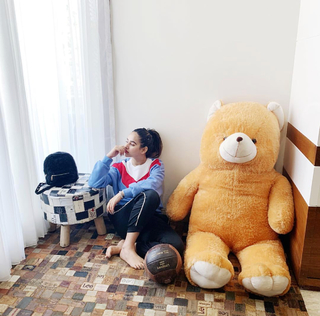 Sunanda Sharma feet photo thumbnail