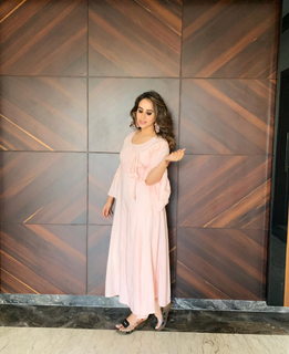 Sunanda Sharma feet photo thumbnail