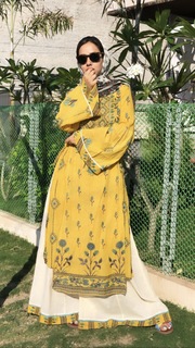 Sunanda Sharma feet photo thumbnail