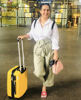 Sunanda Sharma feet photo thumbnail