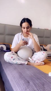 Sunanda Sharma feet photo thumbnail