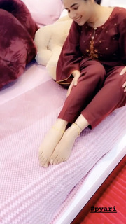Sunanda Sharma feet photo thumbnail