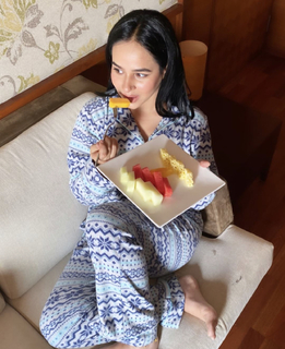 Sunanda Sharma feet photo thumbnail