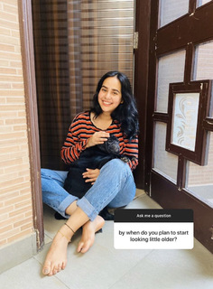 Sunanda Sharma feet photo thumbnail