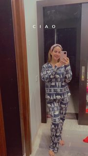 Sunanda Sharma feet photo thumbnail