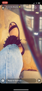 Sunanda Sharma feet photo thumbnail