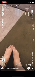Sunanda Sharma feet photo thumbnail