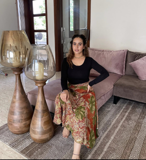 Sunanda Sharma feet photo thumbnail