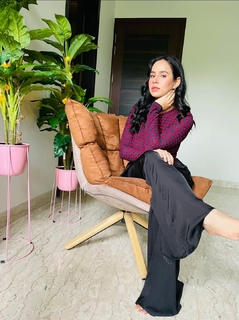 Sunanda Sharma feet photo thumbnail