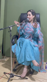 Sunanda Sharma feet photo thumbnail