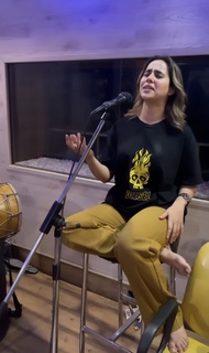 Sunanda Sharma feet photo thumbnail