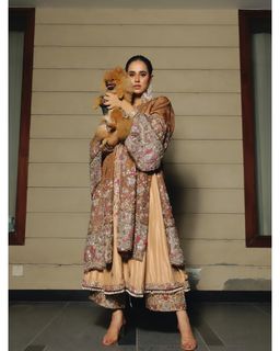 Sunanda Sharma feet photo thumbnail