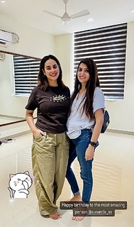 Sunanda Sharma feet photo thumbnail