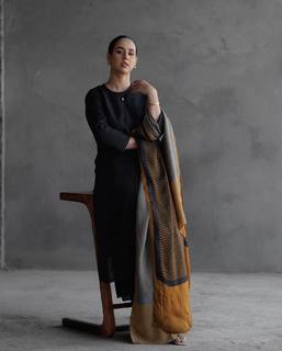 Sunanda Sharma feet photo thumbnail