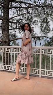 Sunanda Sharma feet photo thumbnail