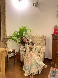 Sunanda Sharma feet photo thumbnail