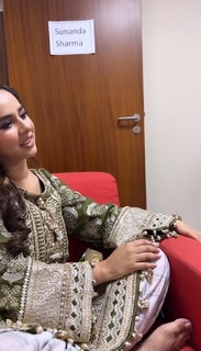 Sunanda Sharma feet photo thumbnail