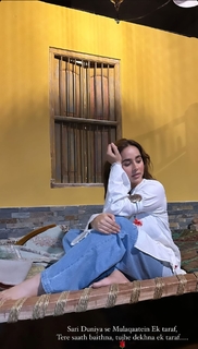 Sunanda Sharma feet photo thumbnail