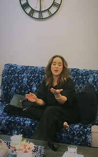 Sunanda Sharma feet photo thumbnail