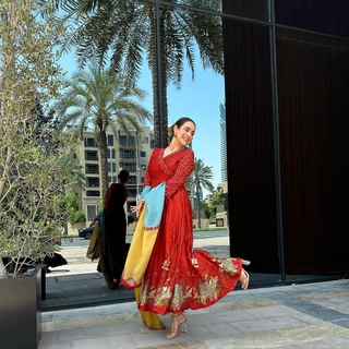 Sunanda Sharma feet photo thumbnail