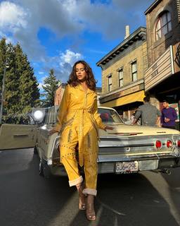 Sunanda Sharma feet photo thumbnail