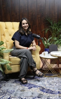 Sunanda Sharma feet photo thumbnail