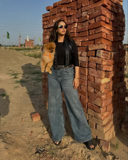 Sunanda Sharma feet photo thumbnail