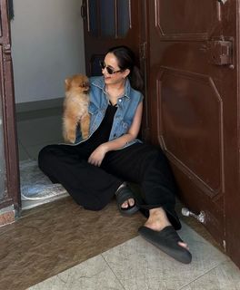 Sunanda Sharma feet photo thumbnail