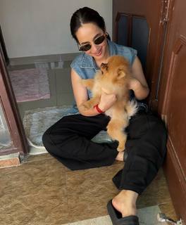 Sunanda Sharma feet photo thumbnail