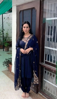 Sunanda Sharma feet photo thumbnail