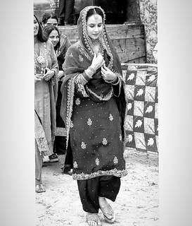 Sunanda Sharma feet photo thumbnail