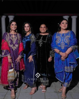 Sunanda Sharma feet photo thumbnail