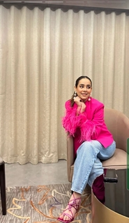 Sunanda Sharma feet photo thumbnail