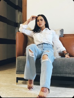 Sunanda Sharma feet photo thumbnail