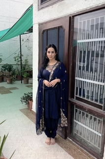 Sunanda Sharma feet photo thumbnail