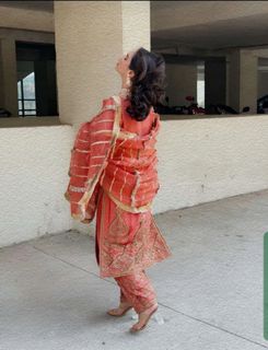 Sunanda Sharma feet photo thumbnail