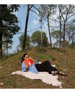 Sunanda Sharma feet photo thumbnail