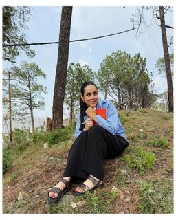 Sunanda Sharma feet photo thumbnail