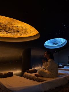 Sunanda Sharma feet photo thumbnail