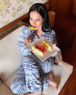 Sunanda Sharma feet photo thumbnail