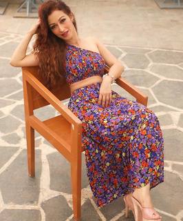 Sunayana Fauzdar feet photo 8