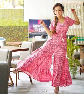 Sunayana Fauzdar feet photo 6